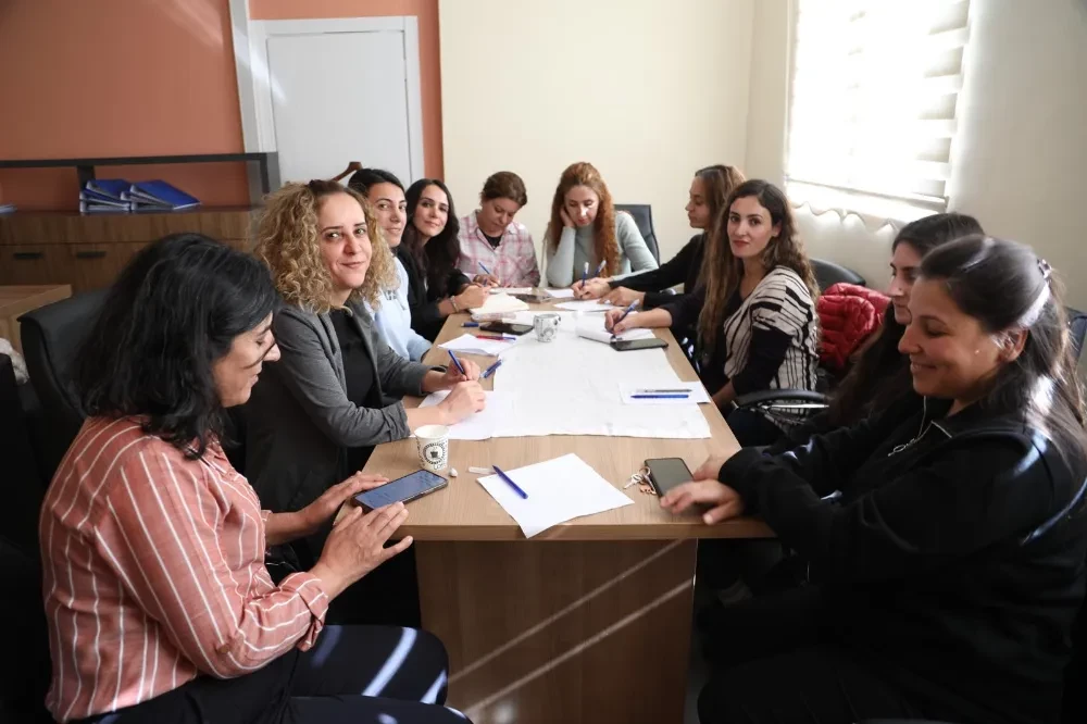 Belediye kadın müdür ve komisyonu; 25 Kasım konulu toplantıda bir araya geldi  