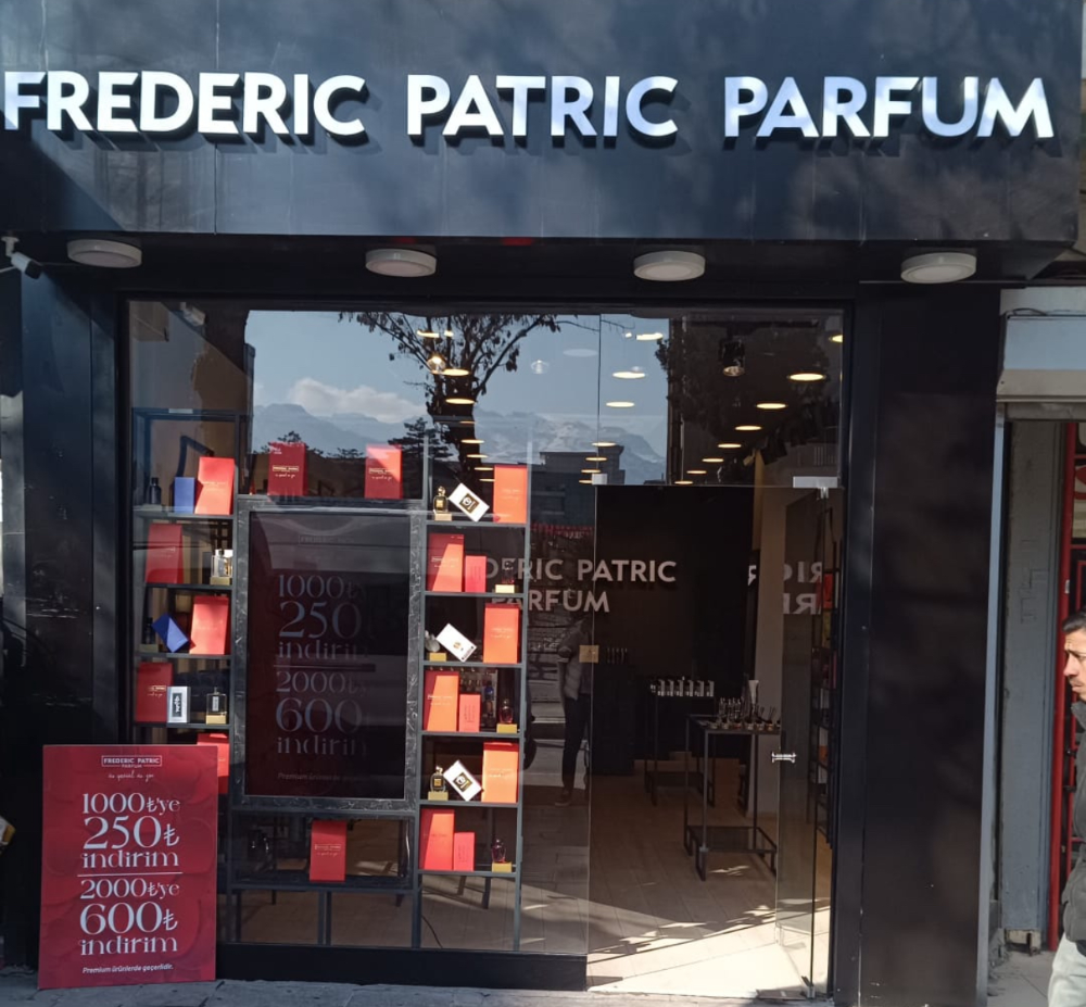 FREDERIC PATRIC PARFUM VAN’DA!