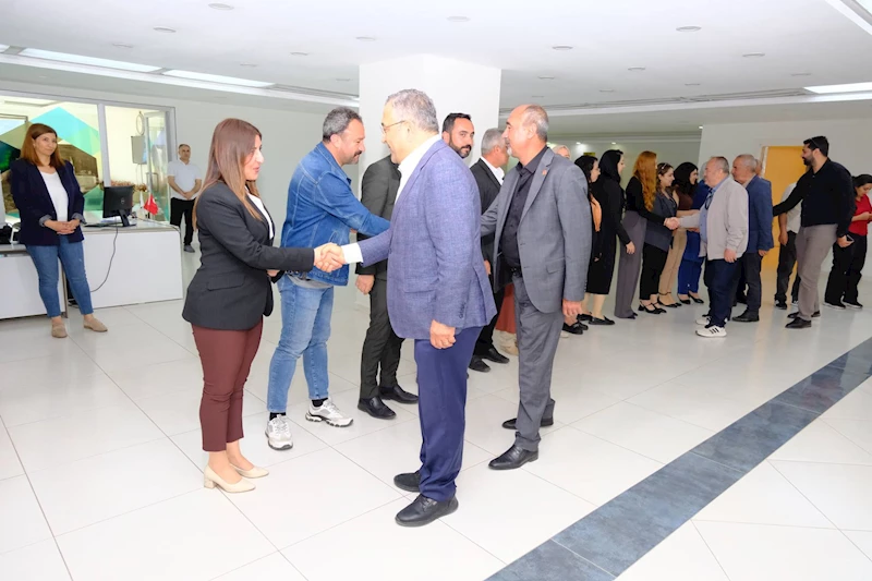 CHP’li Tanrıkulu’ndan İpekyolu Belediyesi’ne Dayanışma Ziyareti